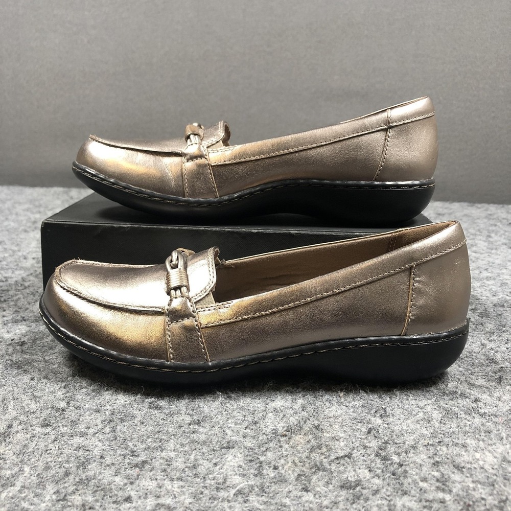 Clarks Collection Shoes Womens Size 7 Gold Leather Slip On Loafers Comfort Flats - Picture 3 of 16